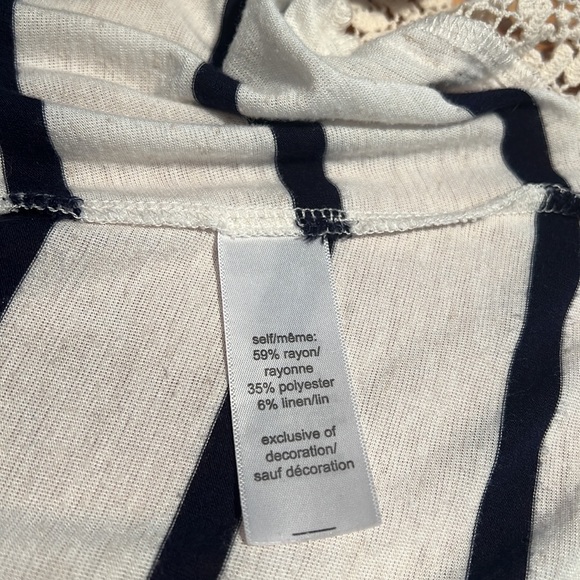 Maurice’s 2 black and white tunic top, scoop neck, embroidered lace trim at hem - Picture 5 of 5